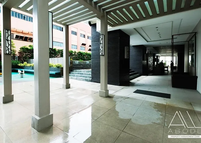 Modern Zen 1-bedroom With Balcony